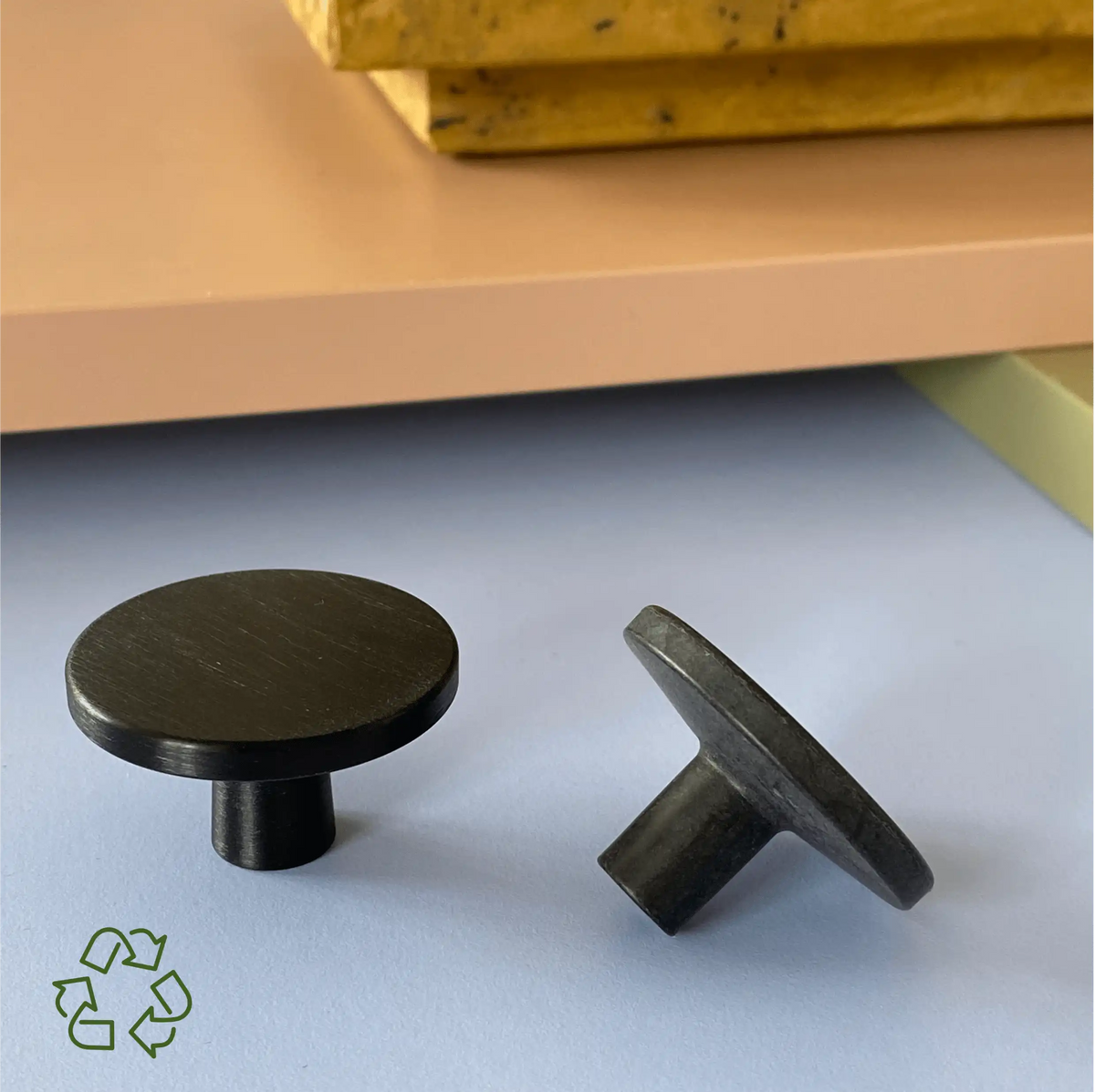 Bouton de porte en plastique recyclé noir