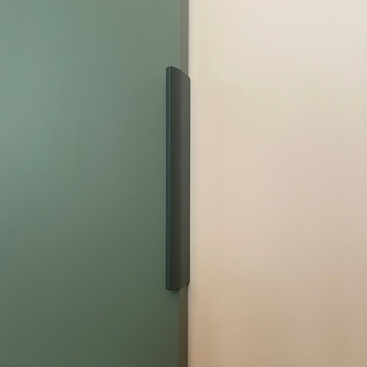 Poignée droite vert kaki 10 cm pour cuisine Ikea Metod ou armoire Pax