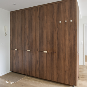 Armoire Pax bois foncé type Noyer