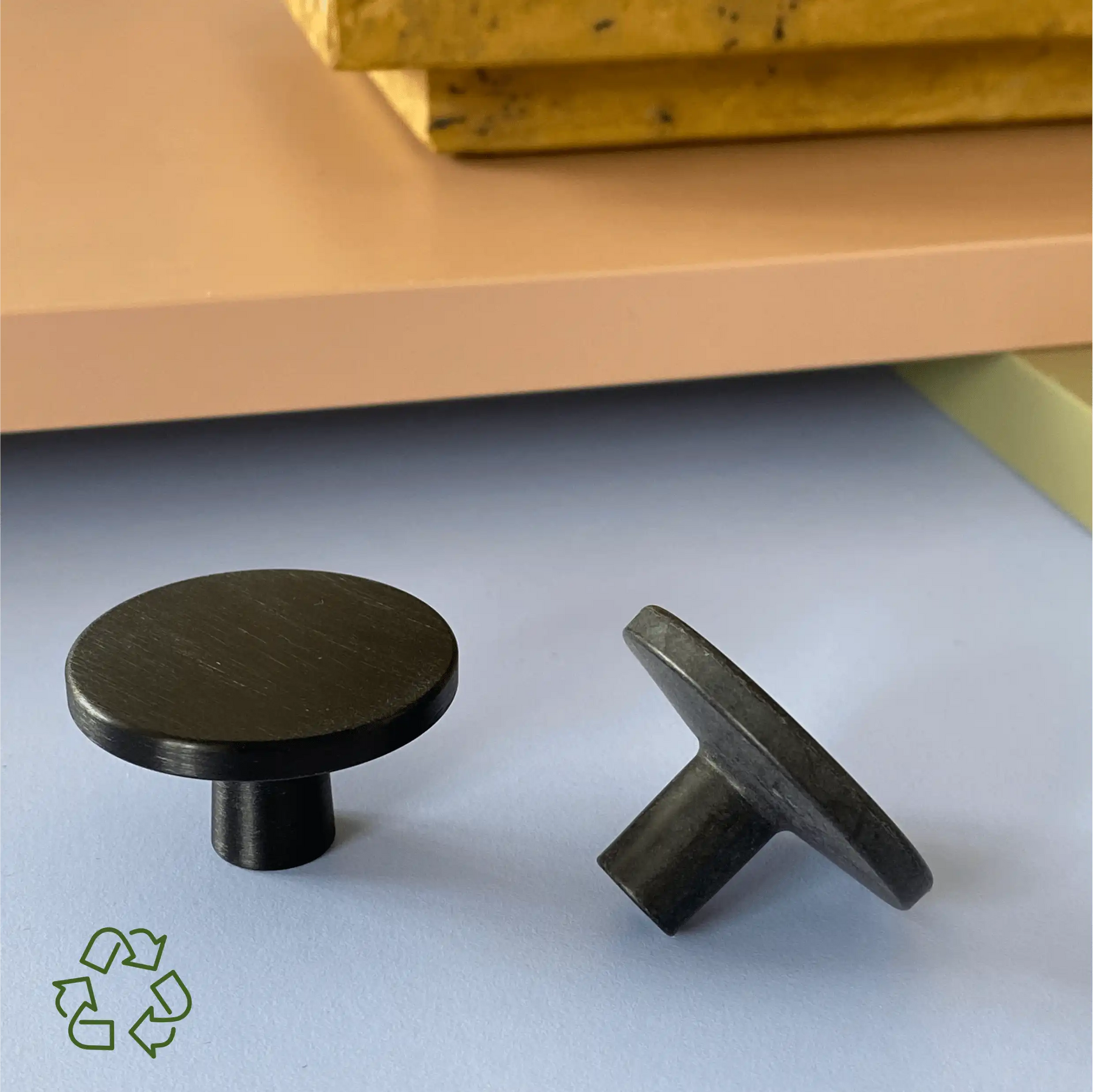 Bouton de porte en plastique recyclé noir