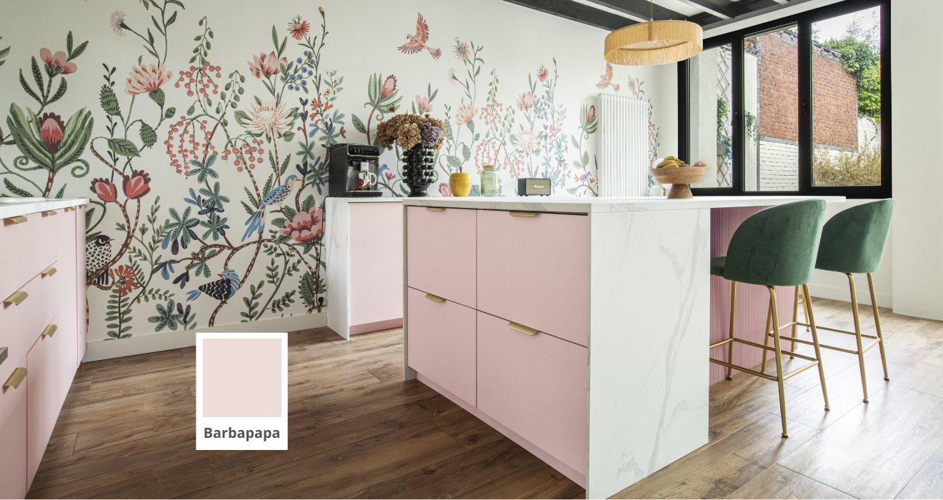 Cuisine portes roses caissons Ikea Metod 