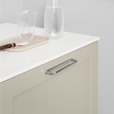poignee barre arrondie argente brillant cuisine armoire